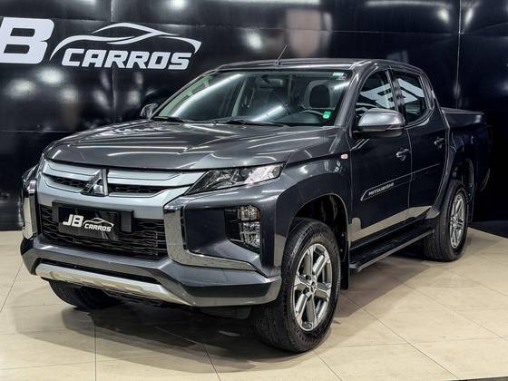 MITSUBISHI L200 TRITON 2.4 16V TURBO DIESEL SPORT GLS CD 4P 4X4 AUTOMÁTICO MITSUBISHI L200 TRITON 2.4 16V TURBO DIESEL SPORT GLS CD 4P 4X4 AUTOMÁTICO